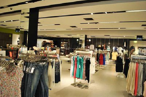 广昌商场里的店面怎么装修？